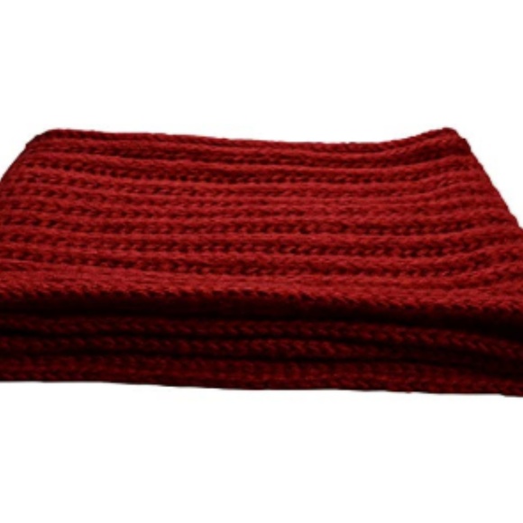 Wine colored Infinity Scarf Chunky Knit Cable Knit - Picture 3 of 4